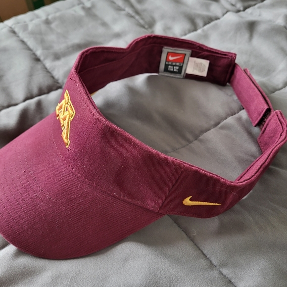 Nike University of Minnesota Visor - Picture 2 of 5